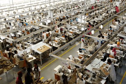 how much does nike pay its factory workers 2018